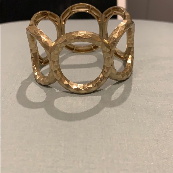 gold bracelet - Picture 3 of 3